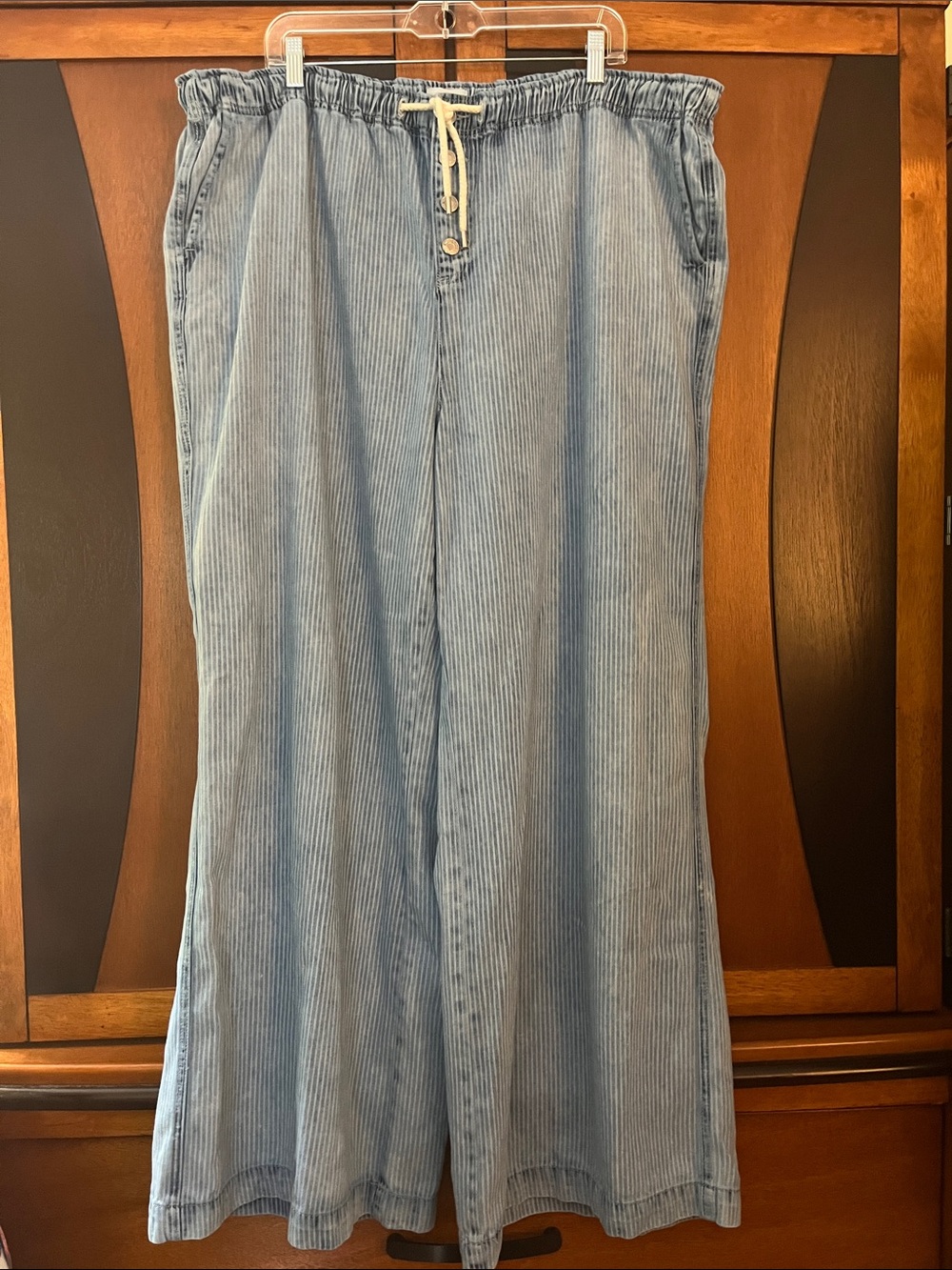 Thread&Supply Light Blue&White Pinstripe Wide-Leg Drawstring Pants w/Pockets